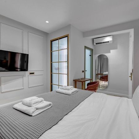 Eclectic Syros Bed & Breakfast Ermoupoli Bagian luar foto