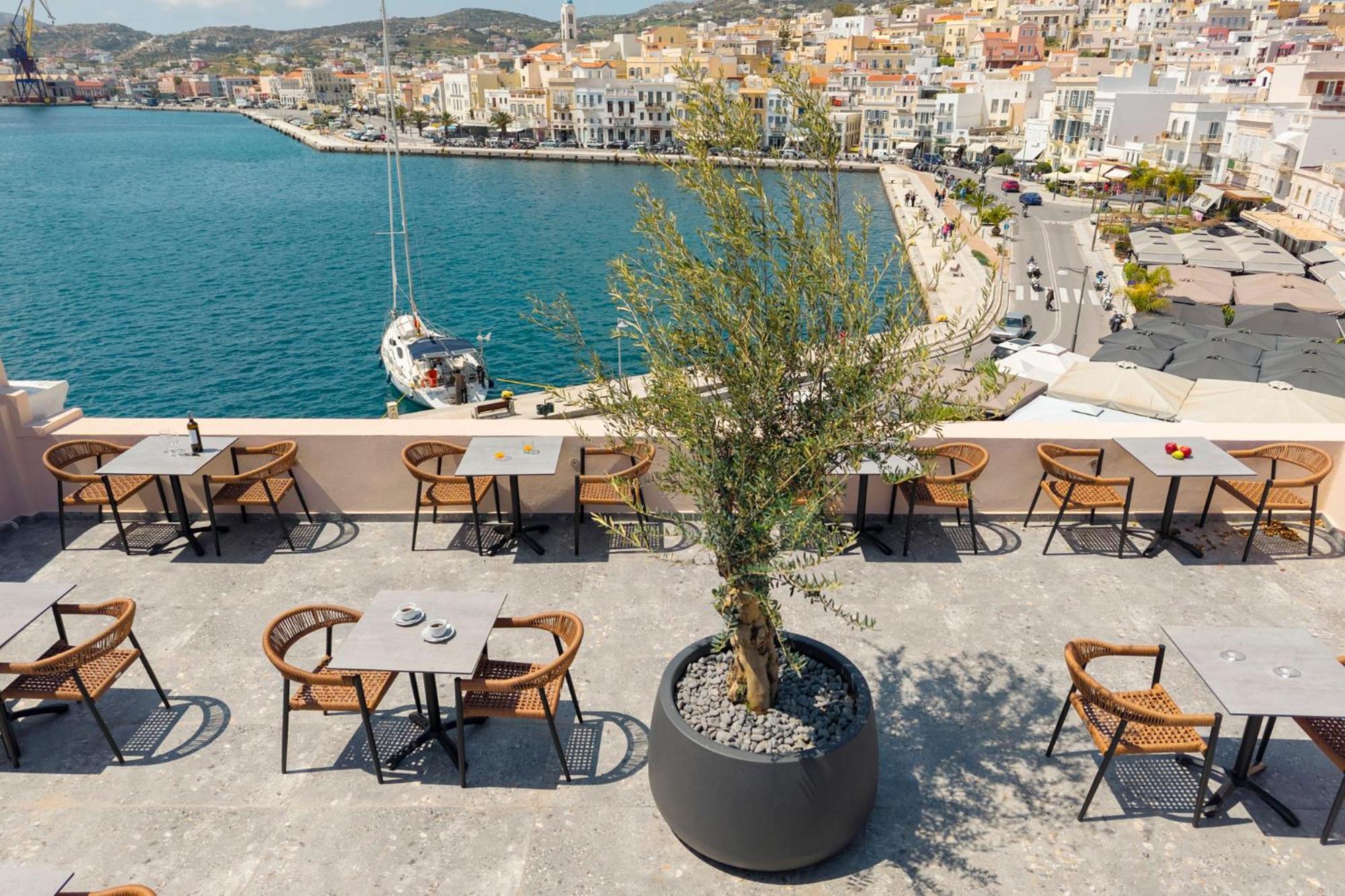 Eclectic Syros Bed & Breakfast Ermoupoli Bagian luar foto