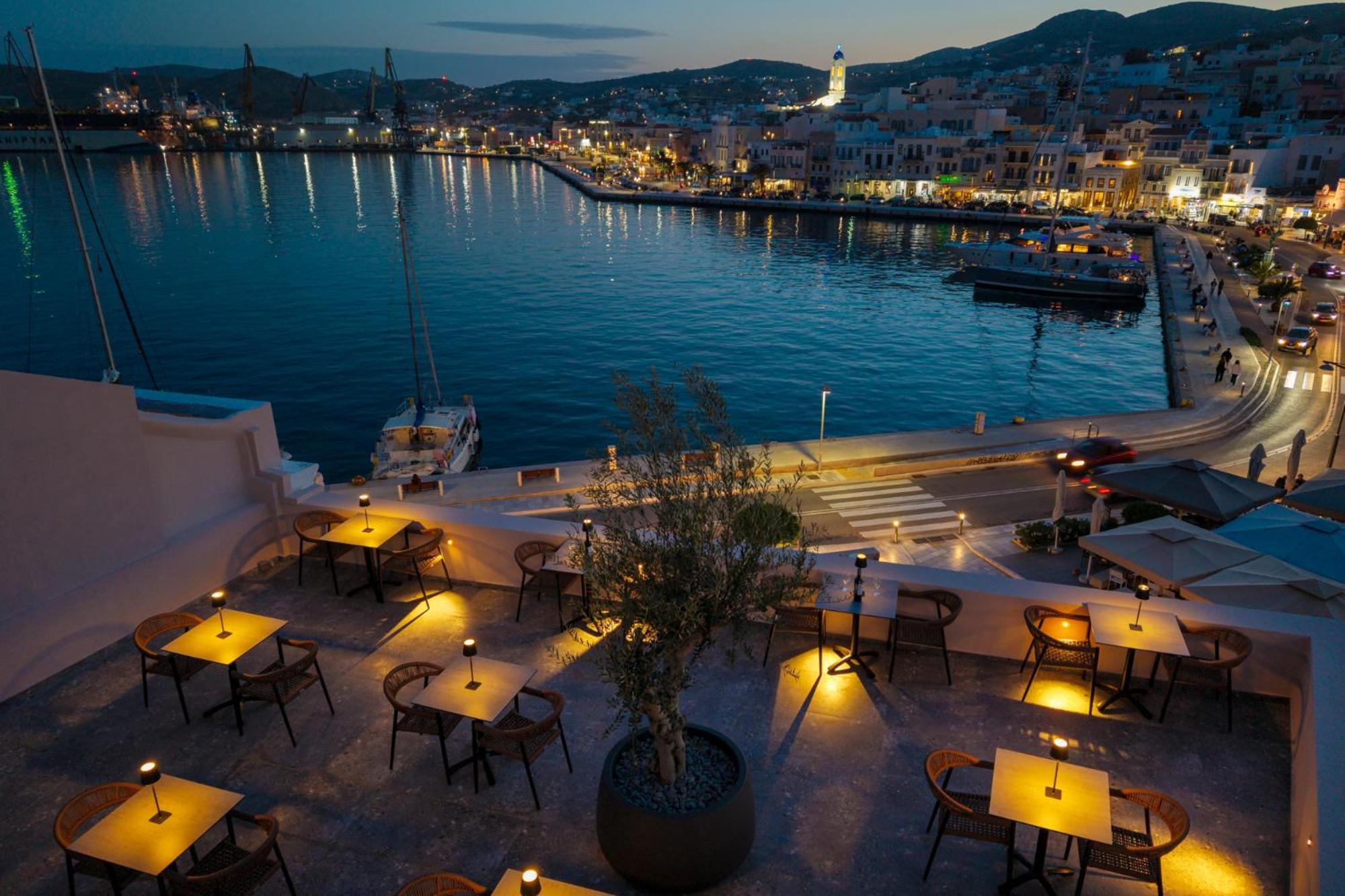 Eclectic Syros Bed & Breakfast Ermoupoli Bagian luar foto